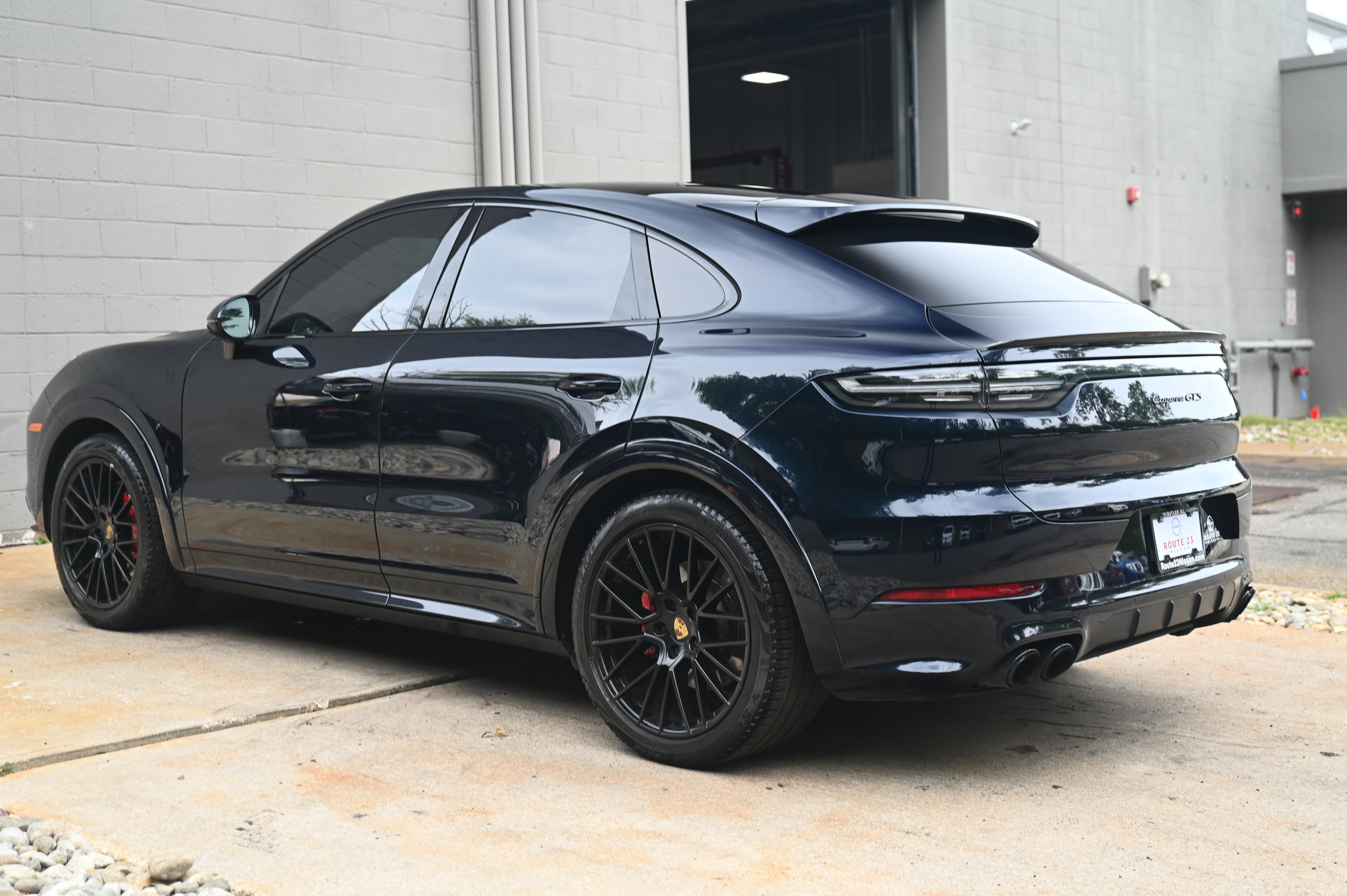 2021 Porsche Cayenne GTS Coupe photo 7