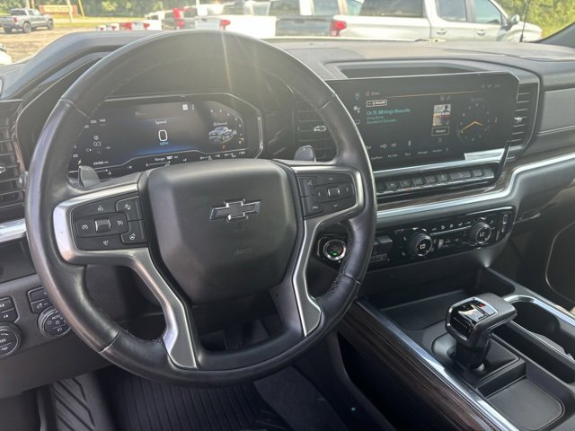 2022 Chevrolet Silverado 1500 RST photo 11