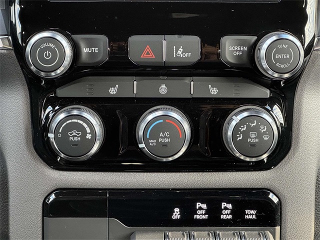 2025 Ram 1500 Big Horn Lone Star photo 4