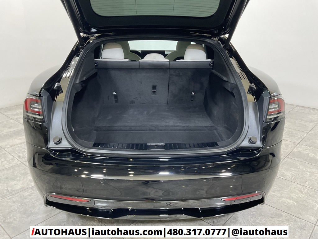 2023 Tesla Model S Plaid photo 35
