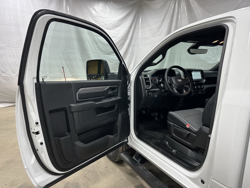 2024 Ram 2500 Tradesman photo 12