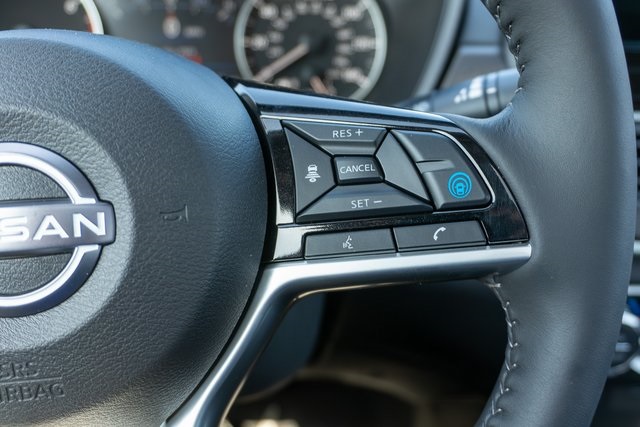 2025 Nissan Altima 2.5 SL photo 11