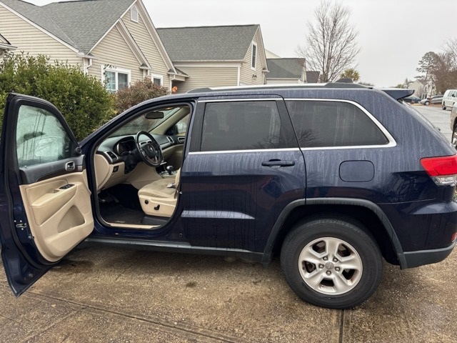 Used 2014 Jeep Grand Cherokee Laredo with VIN 1C4RJEAG6EC353393 for sale in Anderson, SC