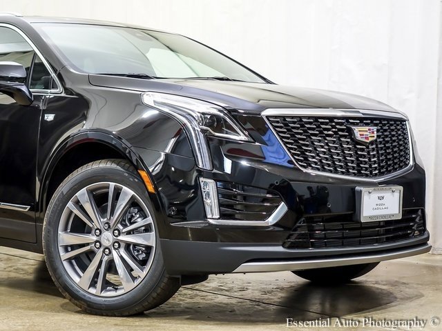 2025 Cadillac XT5 Premium Luxury photo 2