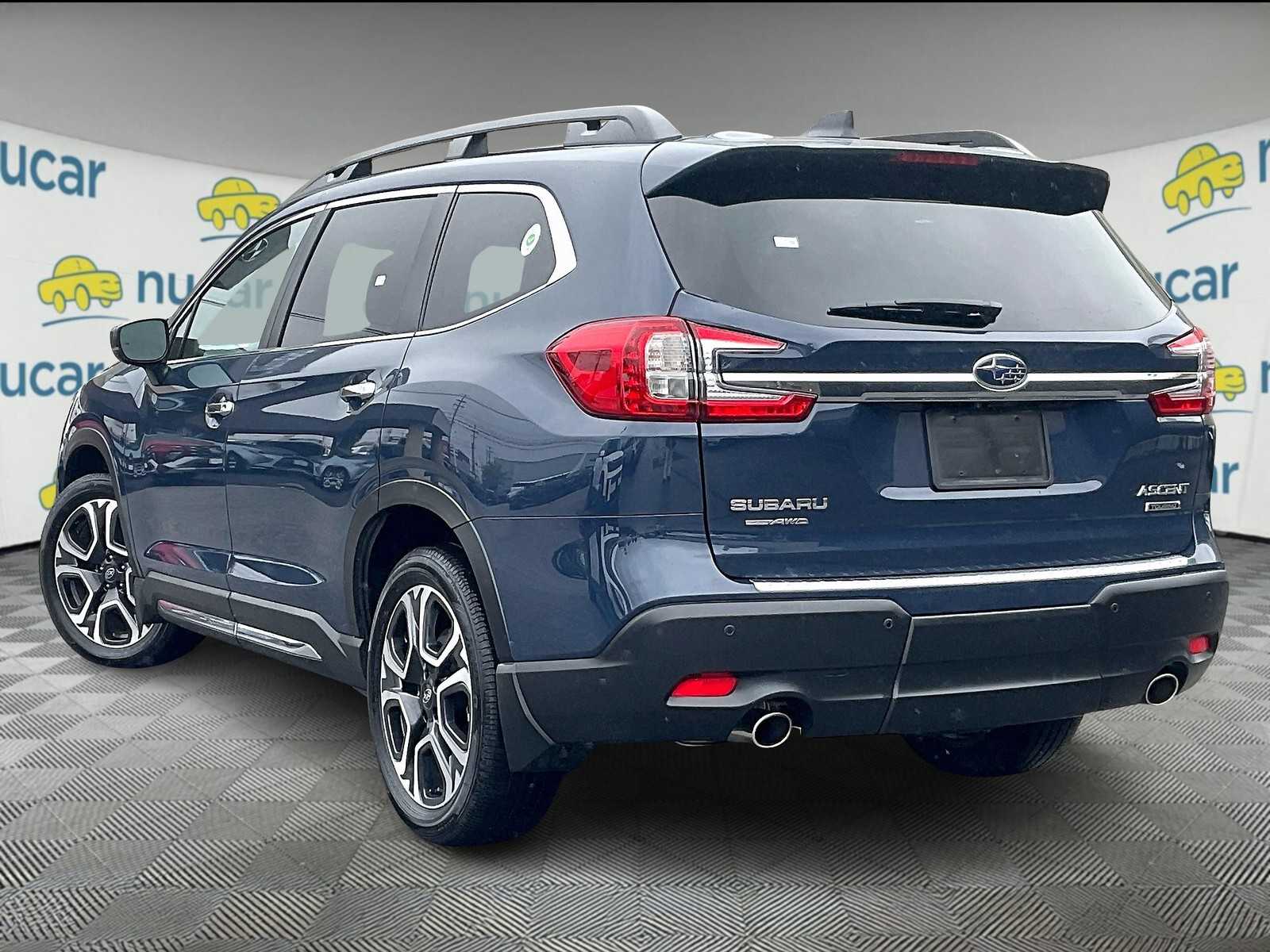 2024 Subaru Ascent Touring photo 4