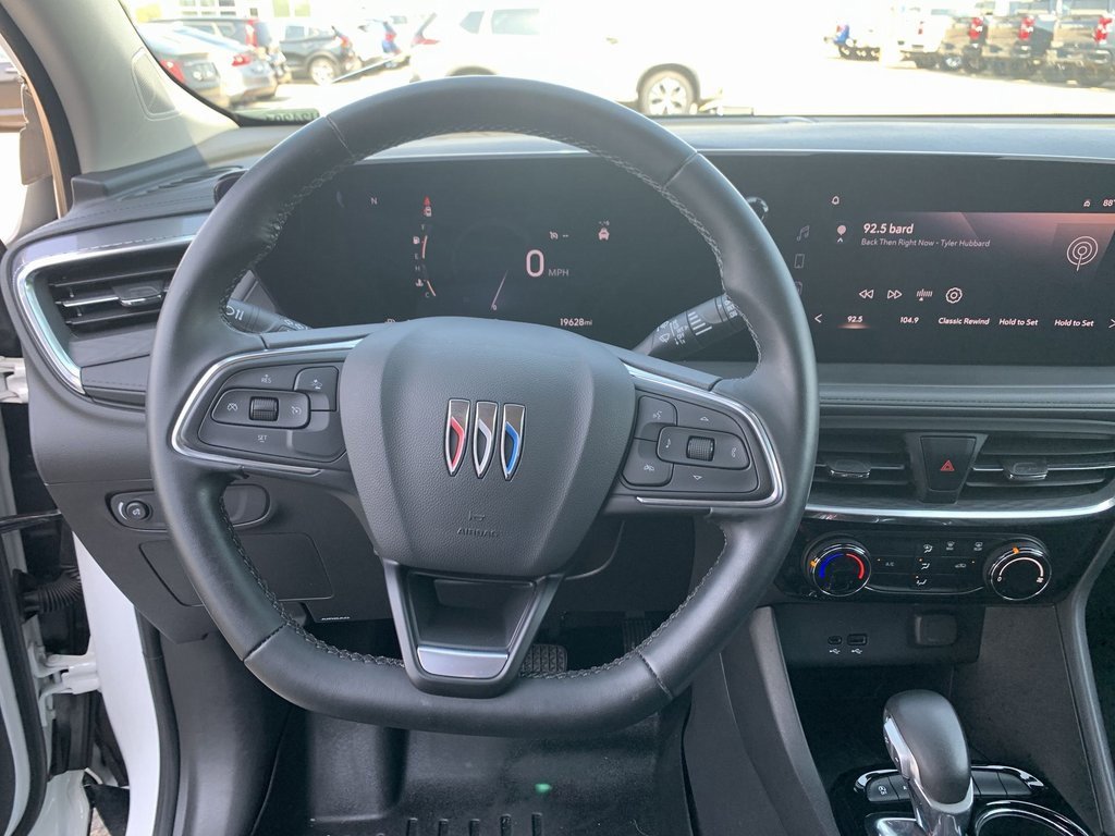 2024 Buick Encore GX Sport Touring photo 3