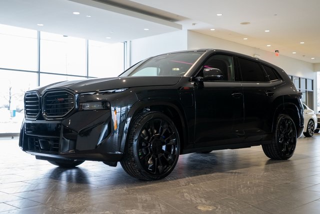 2026 BMW XM Base's photo