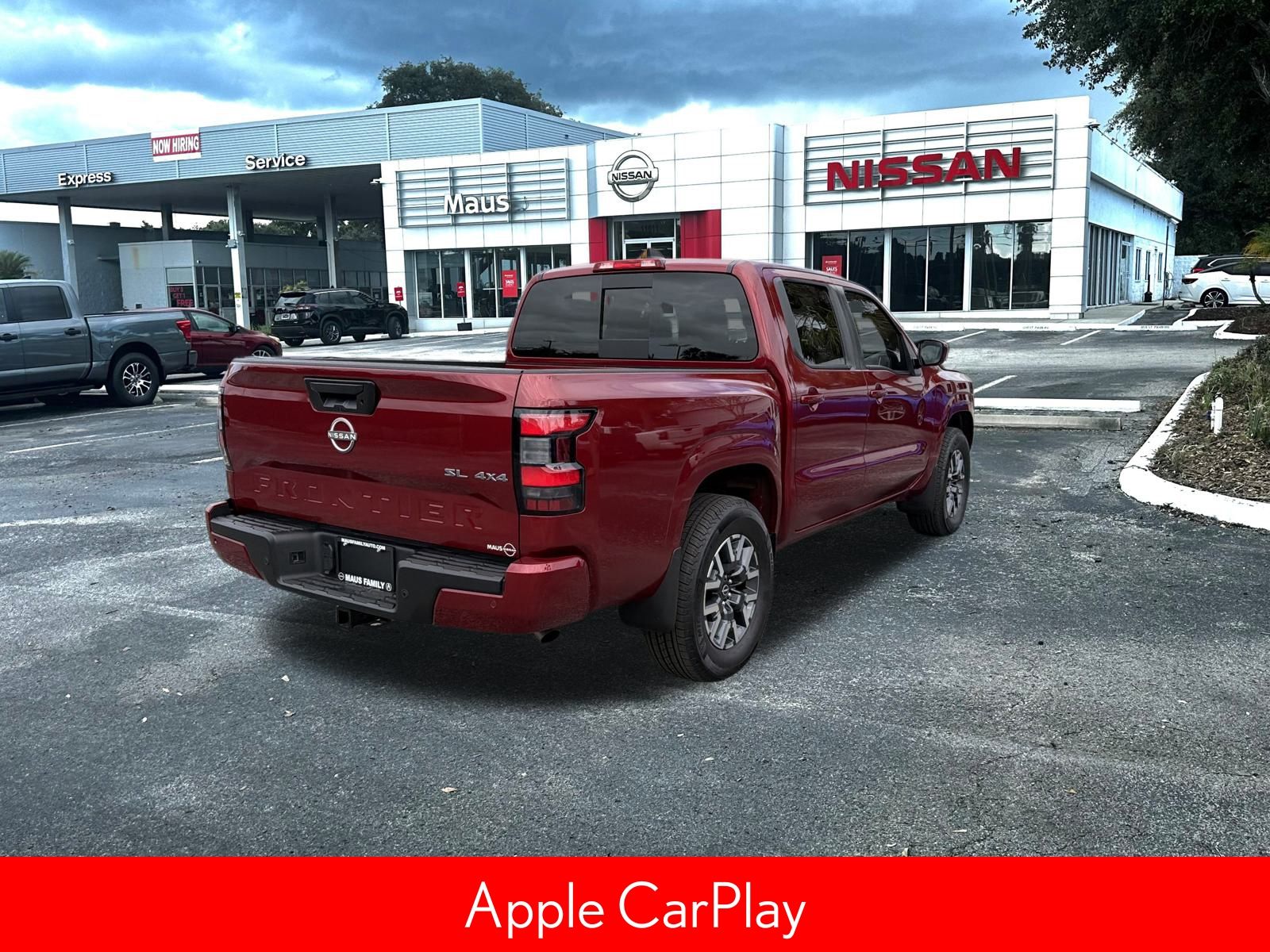 2024 Nissan Frontier SL photo 2