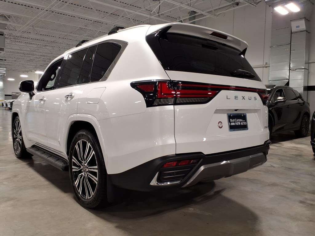 2025 Lexus LX 600 Luxury photo 11