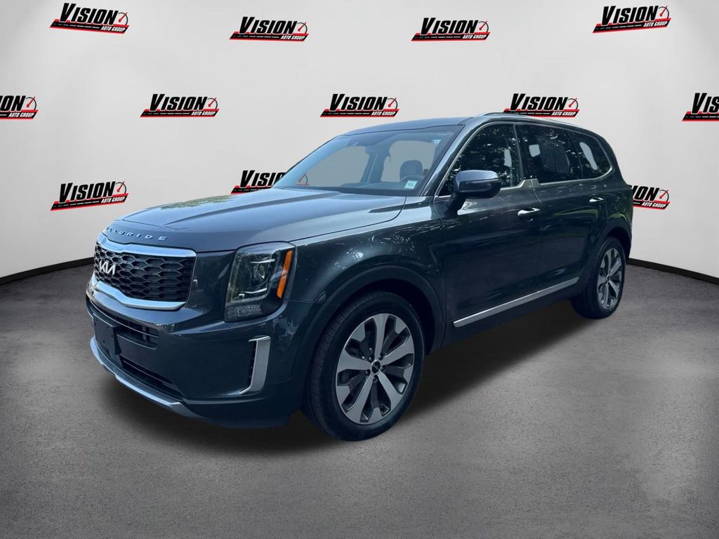2022 Kia Telluride S's photo