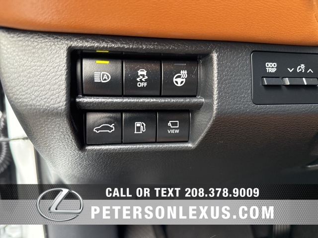 2019 Toyota Avalon Hybrid Limited photo 23
