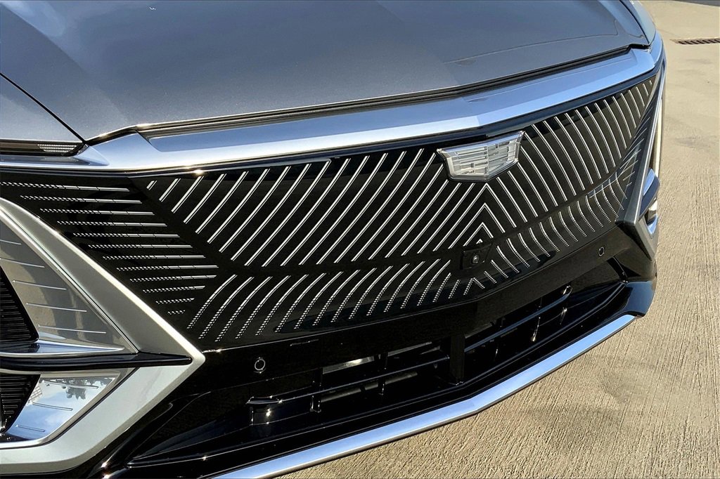 2025 Cadillac Lyriq Luxury photo 33