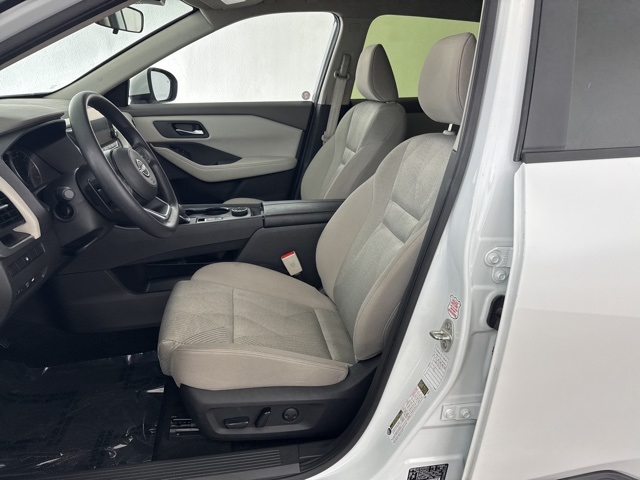 2024 Nissan Rogue SV photo 19