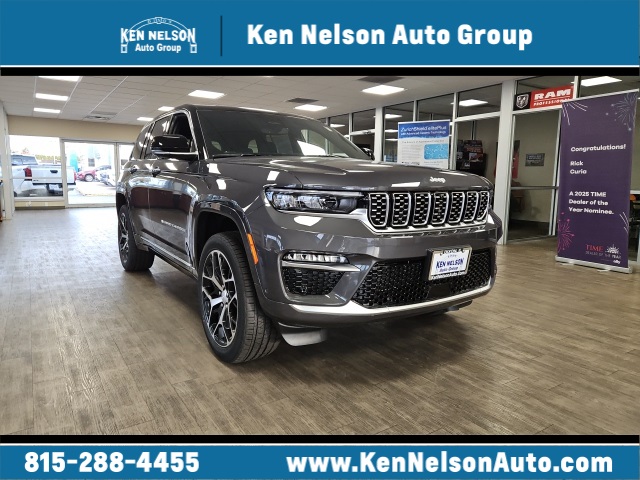 2025 Jeep Grand Cherokee Summit Reserve's photo