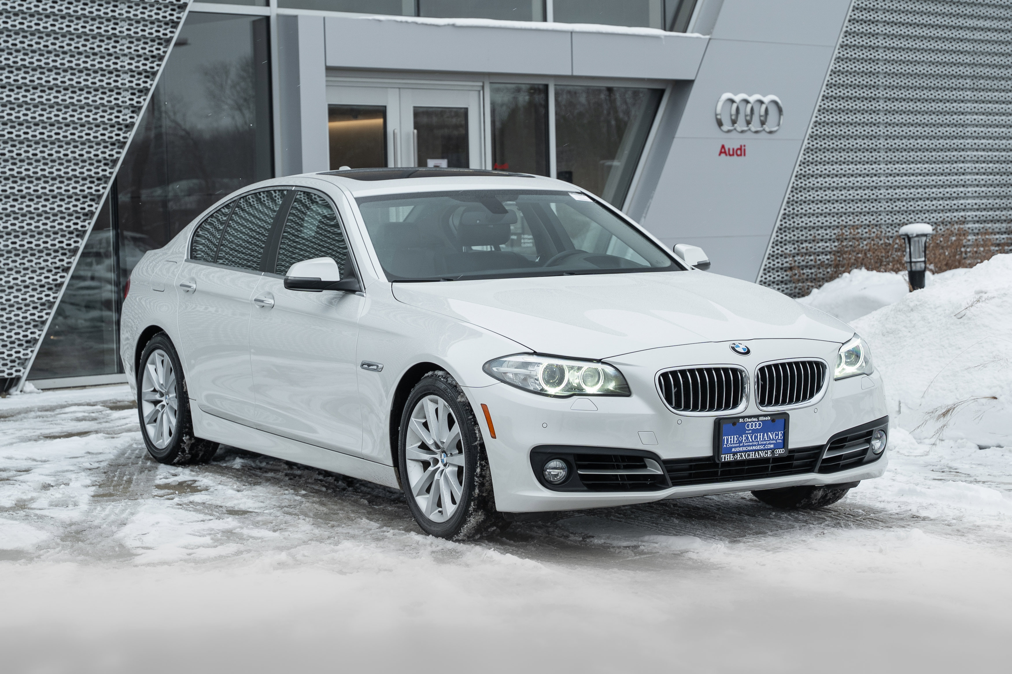 Used 2016 BMW 5 Series 535i with VIN WBA5B3C59GD549320 for sale in St. Charles, IL