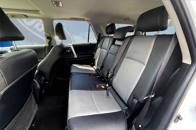 2023 Toyota 4Runner SR5 Premium 4WD photo 25