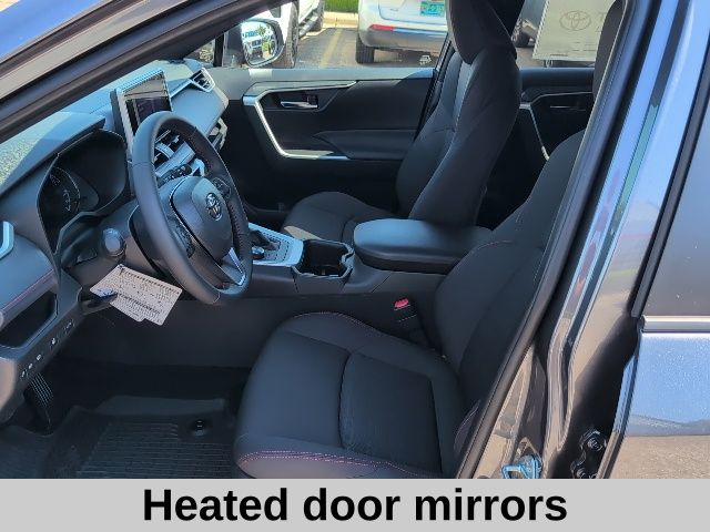 2025 Toyota RAV4 Prime SE photo 7
