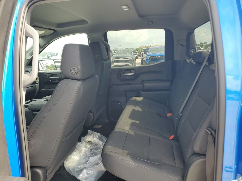 2025 Chevrolet Silverado 1500 Custom photo 19