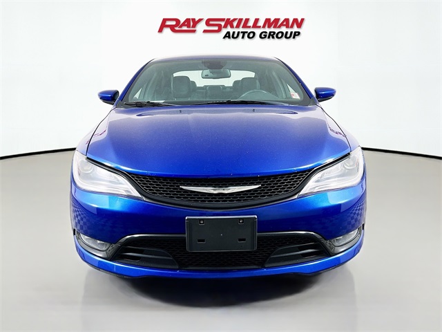 2015 Chrysler 200 S photo 2