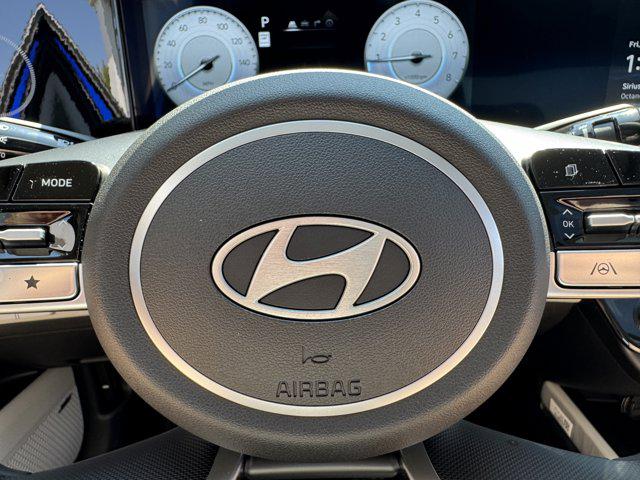 2025 Hyundai Elantra Limited photo 26
