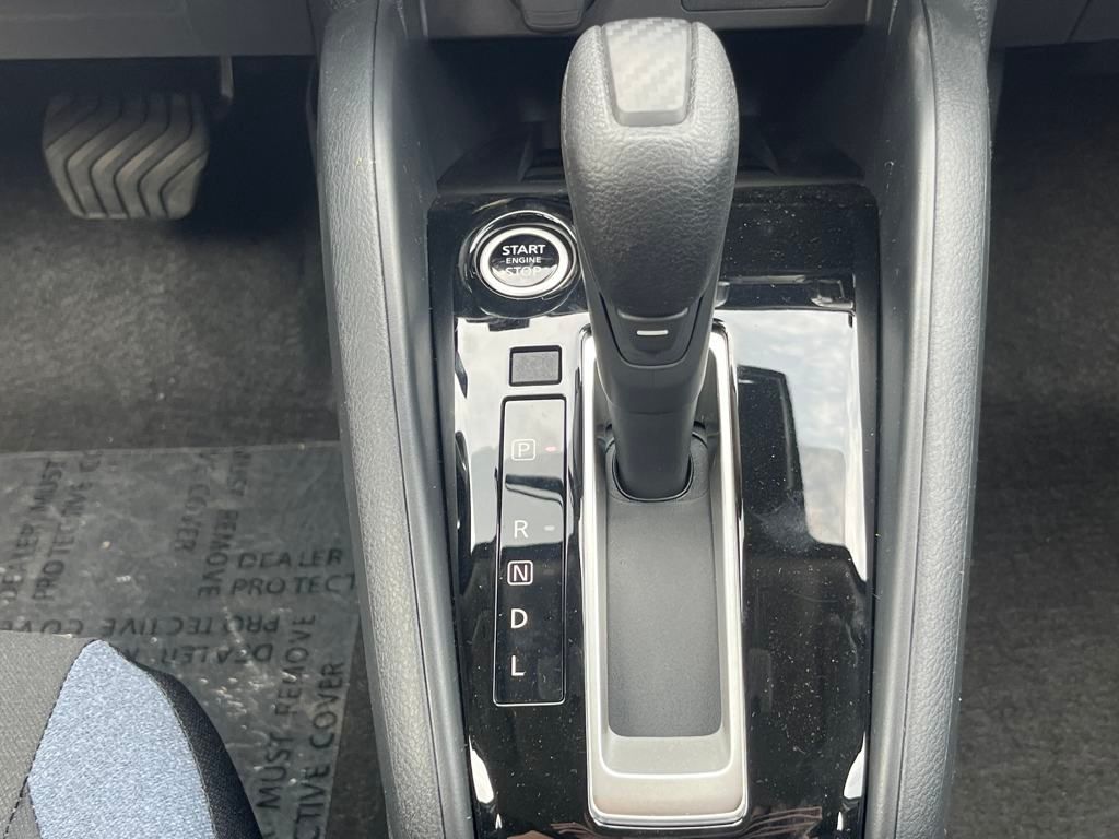 2025 Nissan Versa SV photo 26