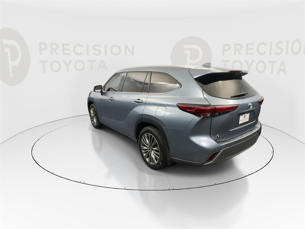 2021 Toyota Highlander Platinum photo 14