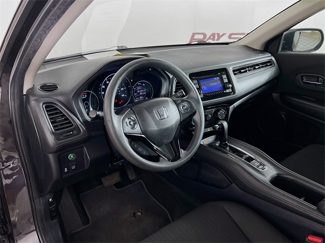 2017 Honda HR-V LX photo 30
