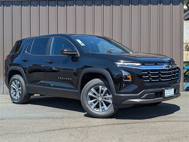 2026 Chevrolet Equinox LT photo 2