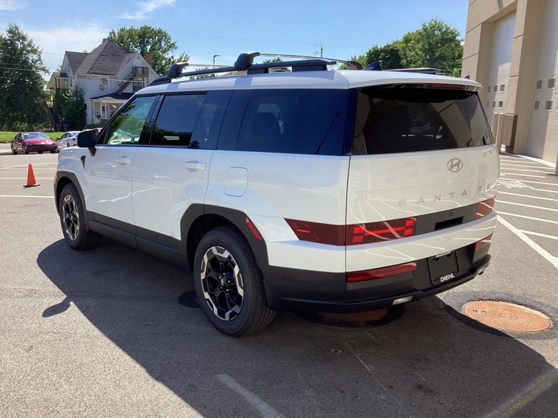 2026 Hyundai Santa Fe SEL photo 4