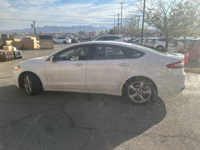 Used 2015 WHITE Ford SE image 9