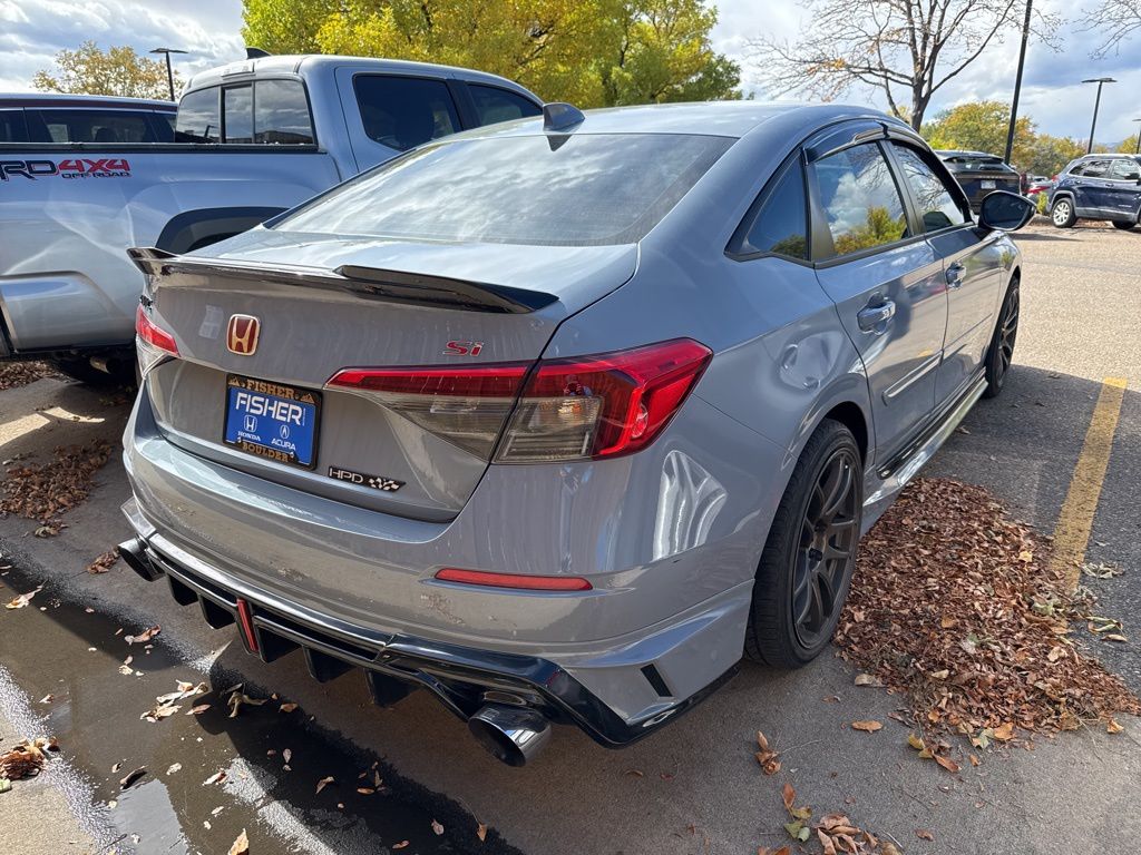 2022 Honda Civic Si photo 2