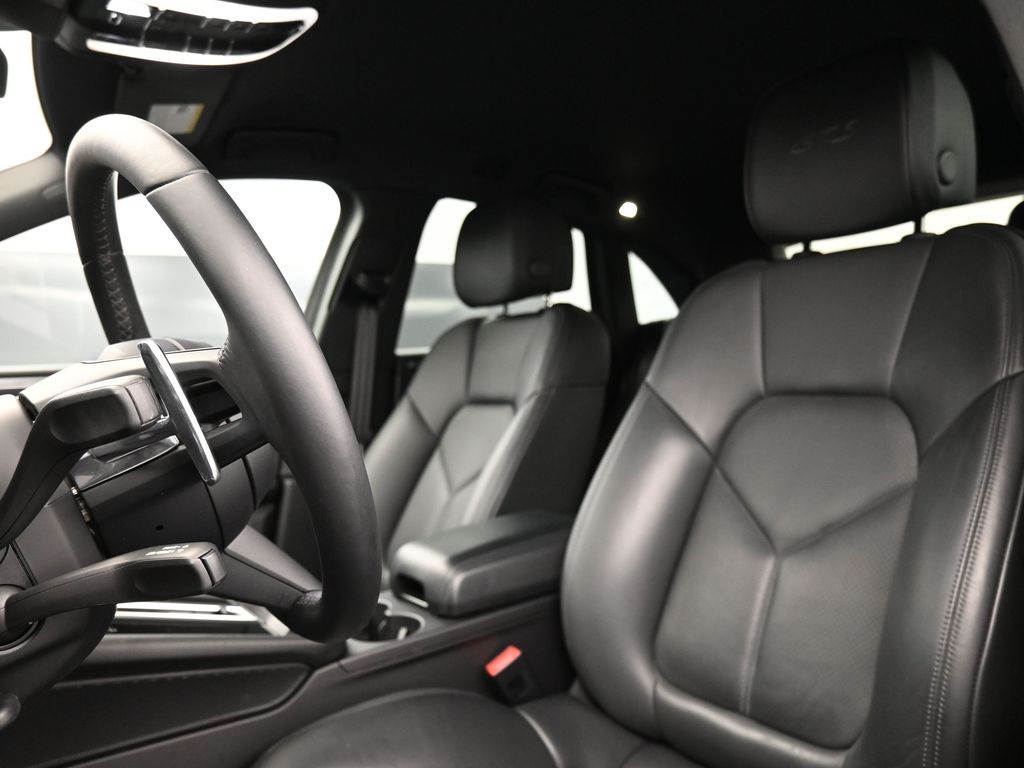 2022 Porsche Macan GTS photo 4