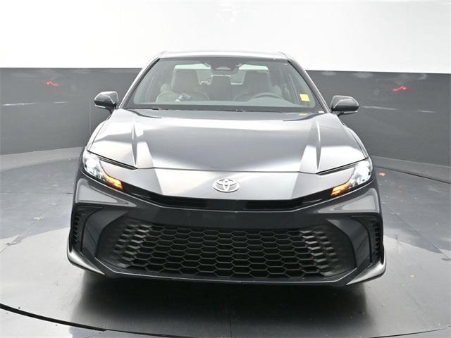 2026 Toyota Camry SE photo 2