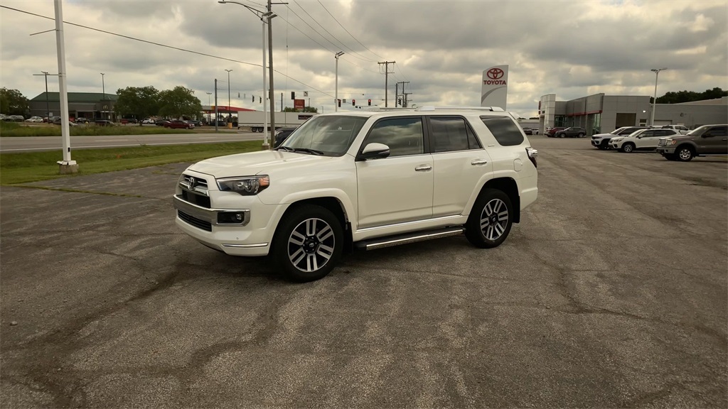 2023 Toyota 4Runner Limited photo 4