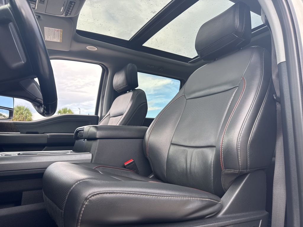 2023 Ford F-350 photo 4