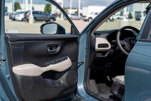 2026 Honda HR-V LX photo 23