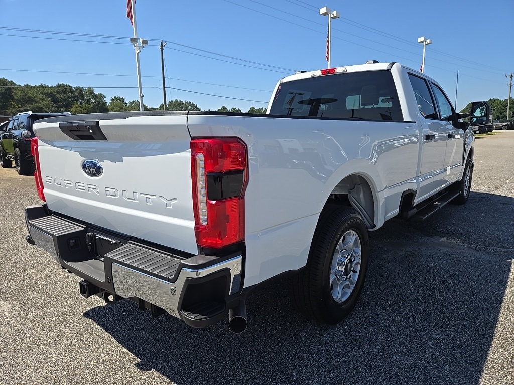 2026 Ford F-250 XLT photo 5