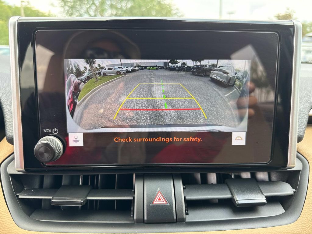 2024 Toyota RAV4 Hybrid LE photo 24