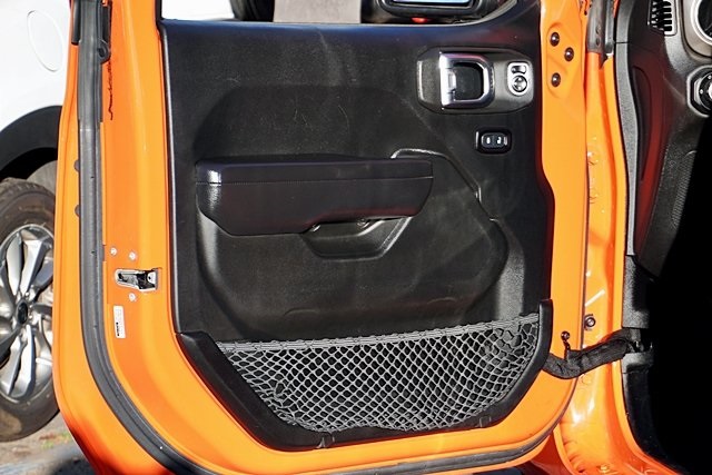 Used 2018 Orange Jeep Unlimited Rubicon image 28