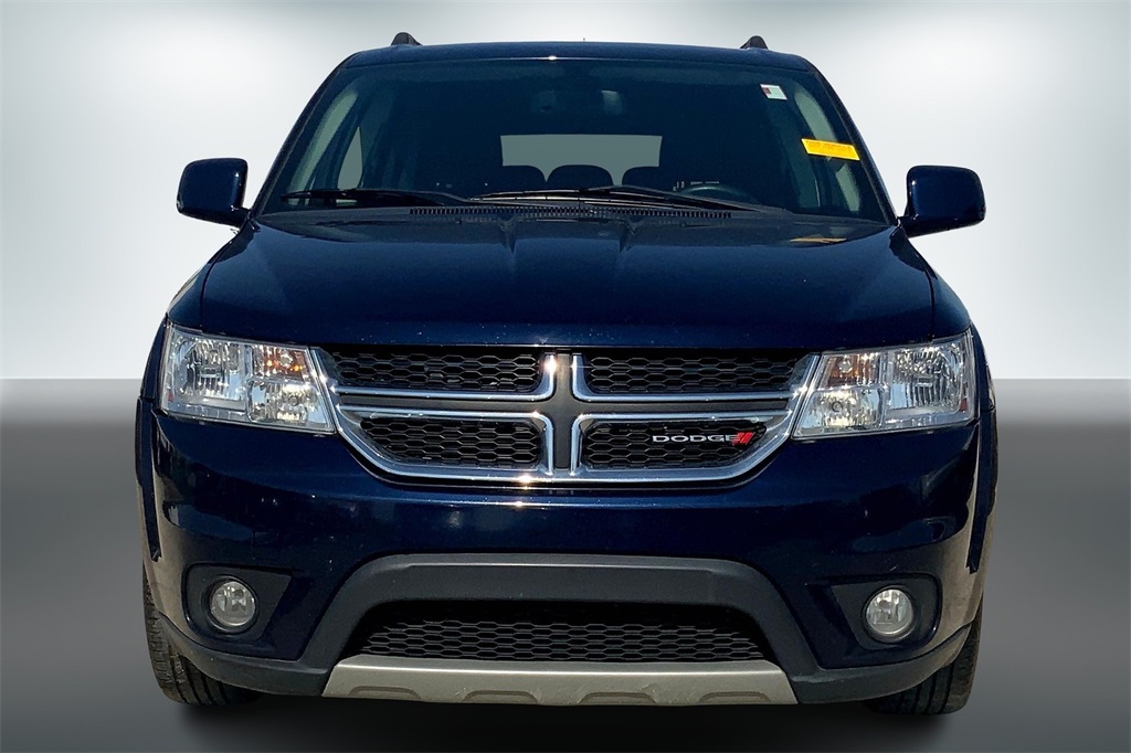 Used 2019 Dodge Journey SE with VIN 3C4PDCBB0KT835511 for sale in Kansas City