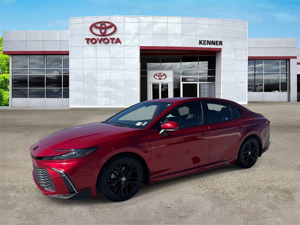 2025 Toyota Camry SE photo 3