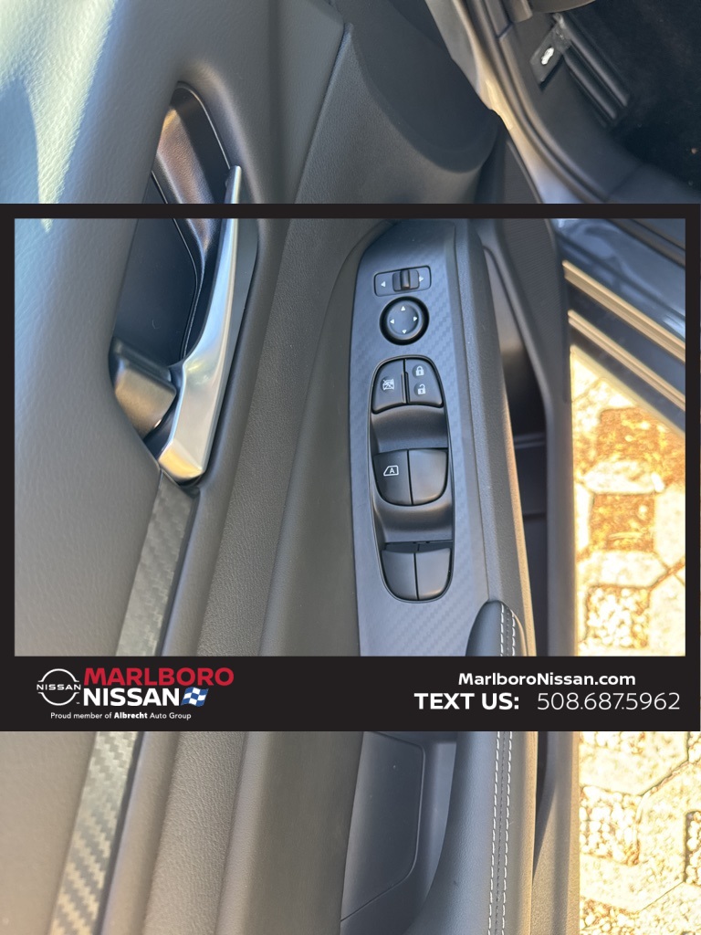 2025 Nissan Altima SV photo 18