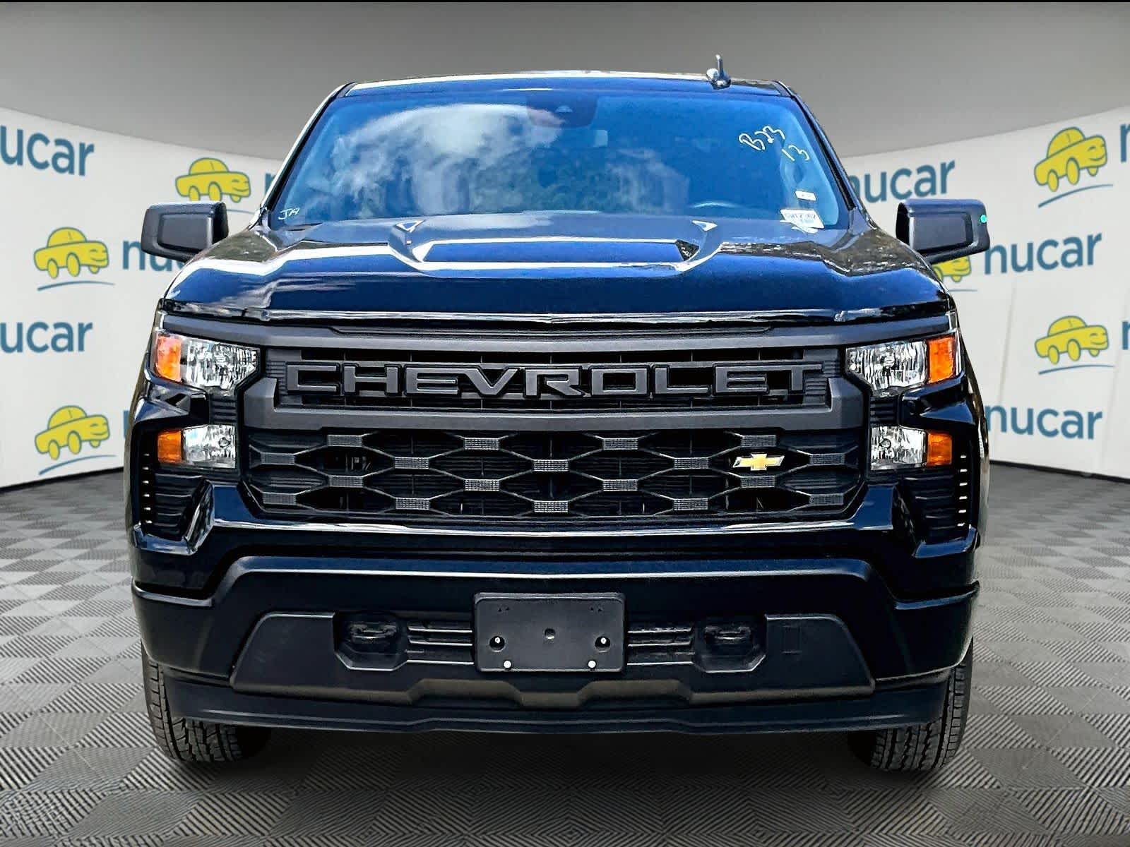 2026 Chevrolet Silverado 1500 photo 2