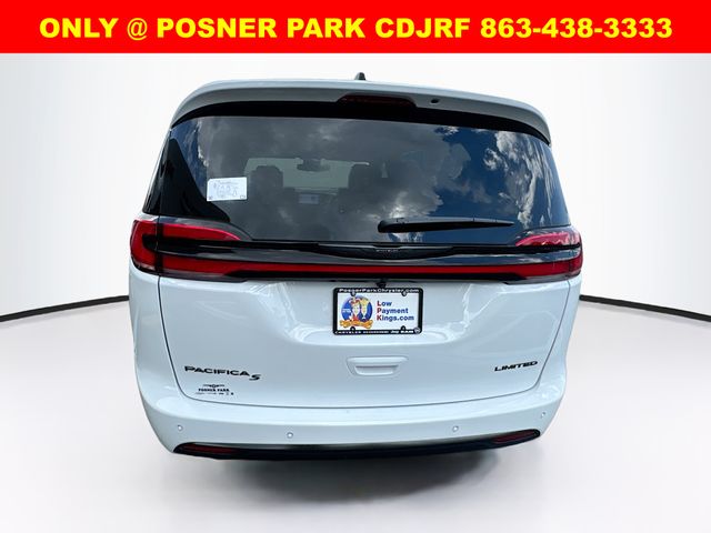 2026 Chrysler Pacifica Limited photo 6