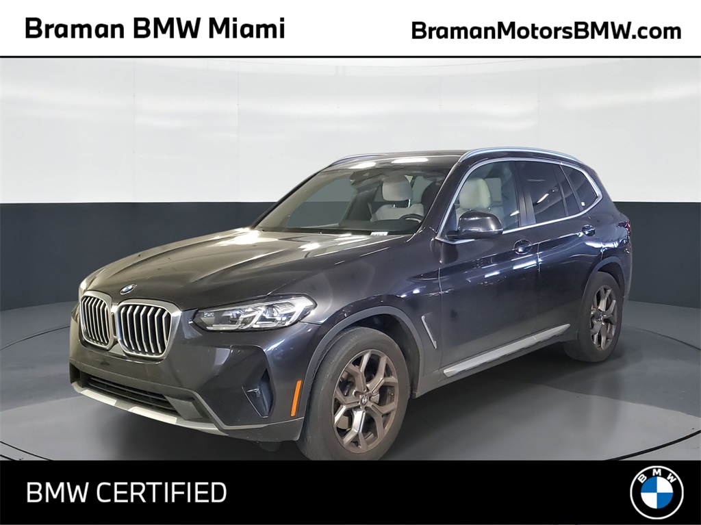 2022 BMW X3 30i's photo