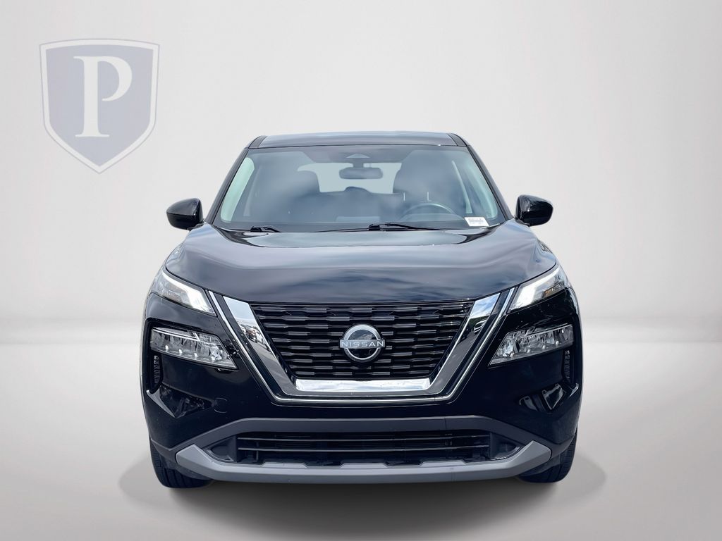 2023 Nissan Rogue SV photo 2