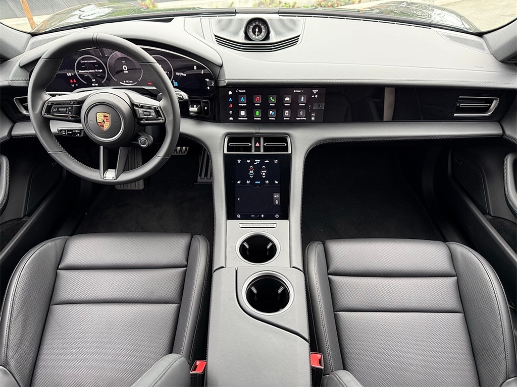 2025 Porsche Taycan 4S photo 13