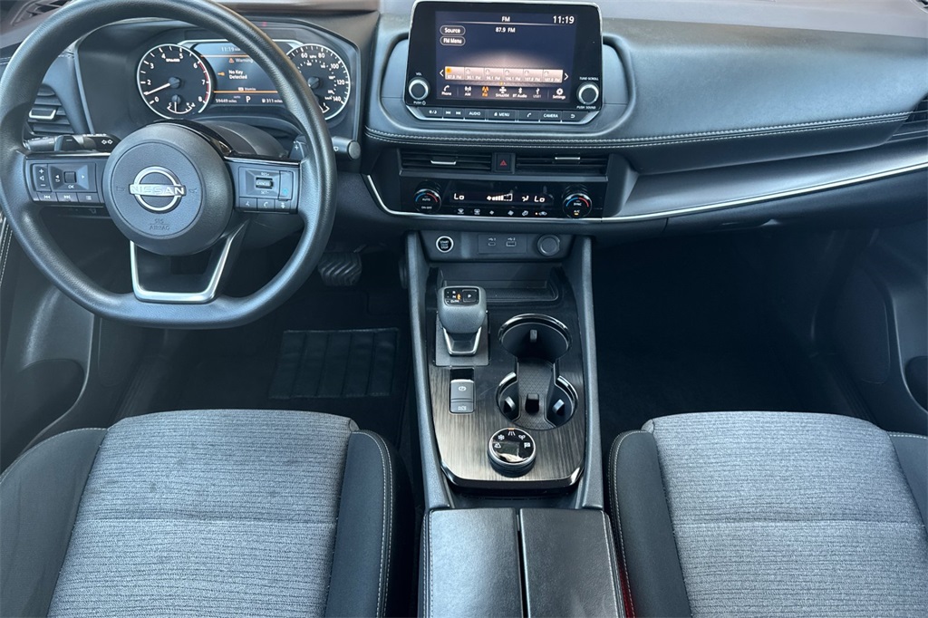 2023 Nissan Rogue SV photo 16