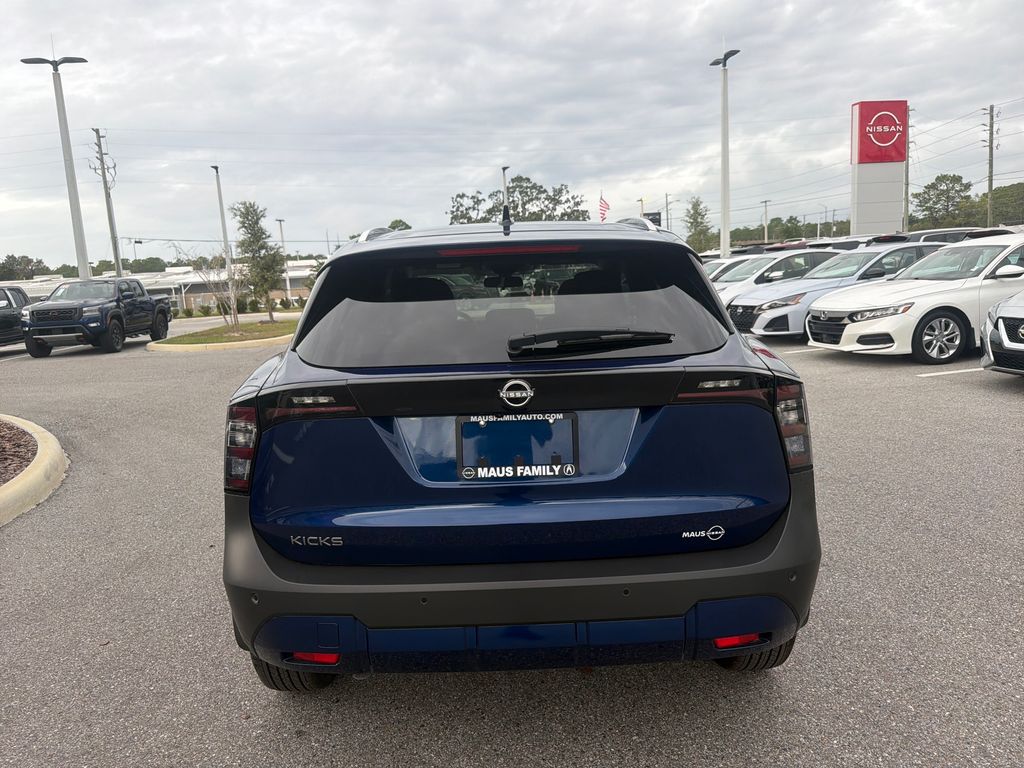 2026 Nissan Kicks SV photo 4