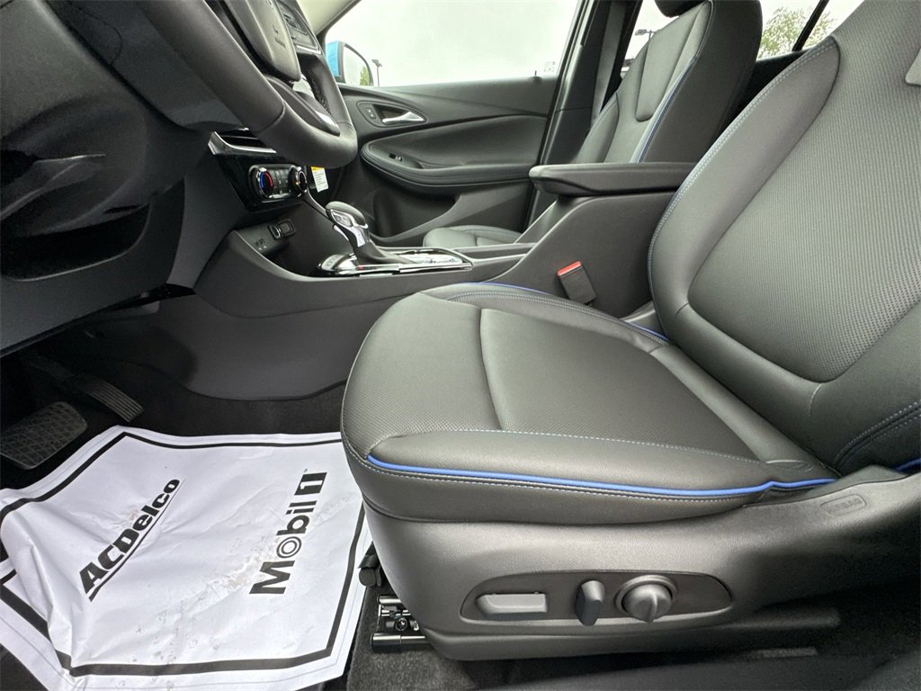 2026 Buick Encore GX Sport Touring photo 12
